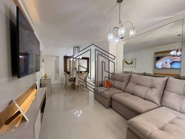 #CA0010 - Casa para Venda em Santos - SP - 1