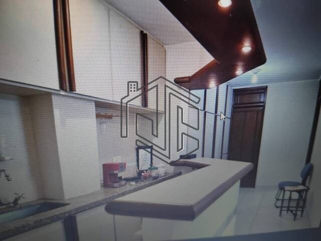 #SC00102 - Sala para Venda em Santos - SP - 2