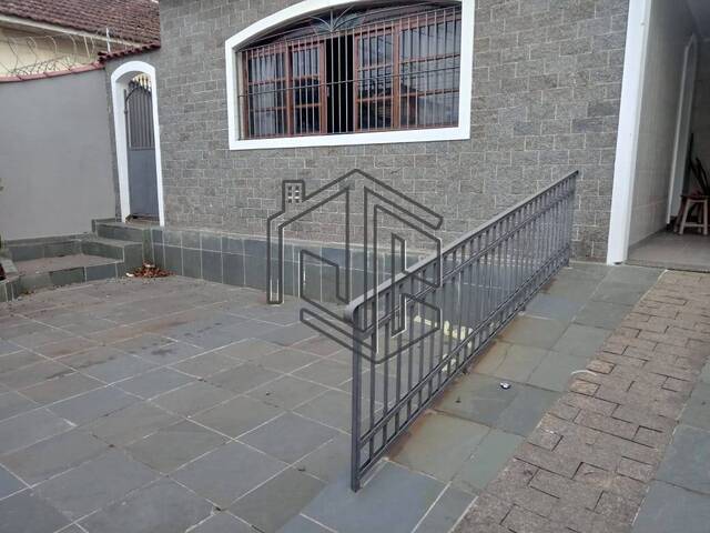 #CT0132 - Casa para Venda em São Vicente - SP - 1