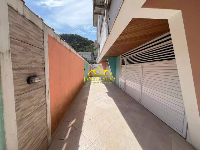 #140 - Casa para Venda em São Vicente - SP - 2